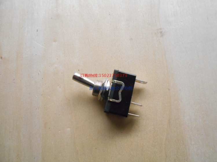 AVELINGRD30自卸車康明斯NTA855-C360按鈕開關(guān)3035150
