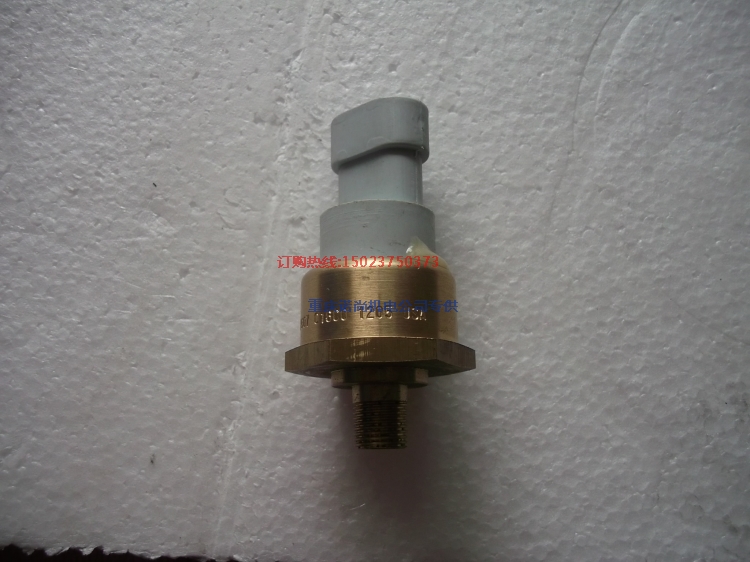康明斯K38-M800船機(jī)油壓傳感器3408607